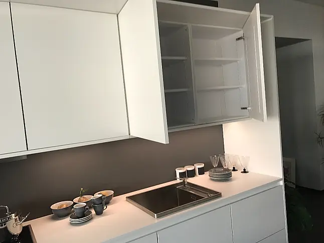 MUSTERKÜCHE SLC smartlack lotusweiss