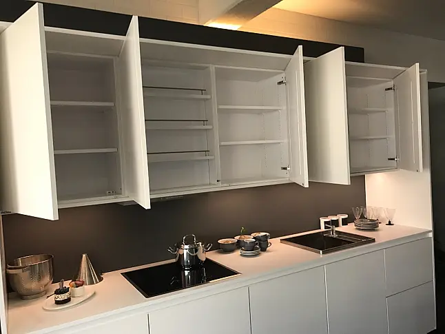 MUSTERKÜCHE SLC smartlack lotusweiss