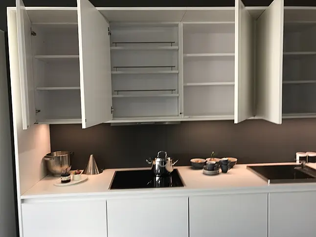 MUSTERKÜCHE SLC smartlack lotusweiss