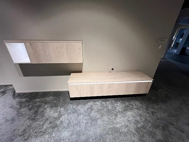 Exklusive Wohnwand / TV Board - LED-Beleuchtungen
