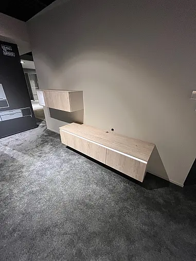 Exklusive Wohnwand / TV Board - LED-Beleuchtungen