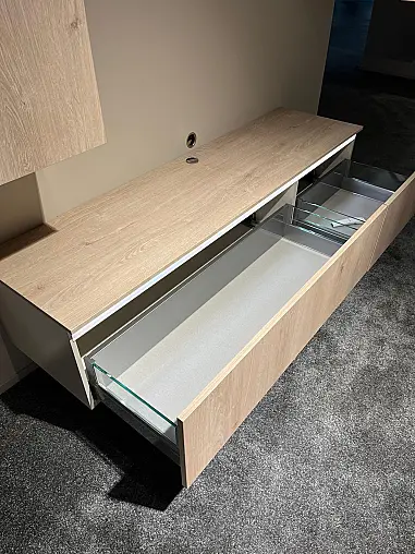 Exklusive Wohnwand / TV Board - LED-Beleuchtungen