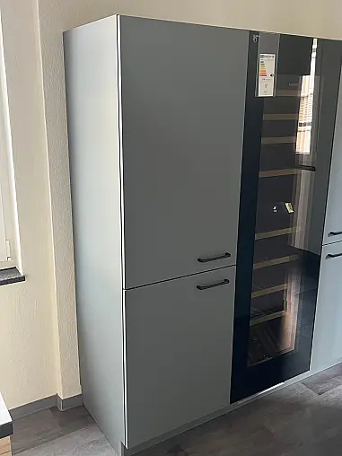 Moderne Hochschrank-Kombination in Titangrau supermatt