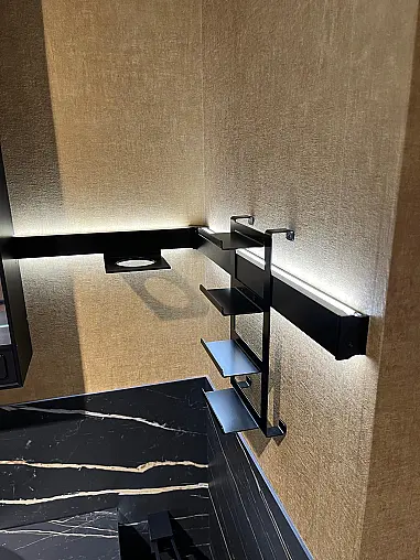 Exklusives Badezimmer mit zwei Waschbecken  und zwei LED-Spiegel - Keramik Arbeitsplatten - Magnolia Hochglanz