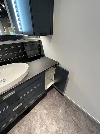 Exklusives Badezimmer  - Landhausstil - Fjordblau - LED-Beleuchtung