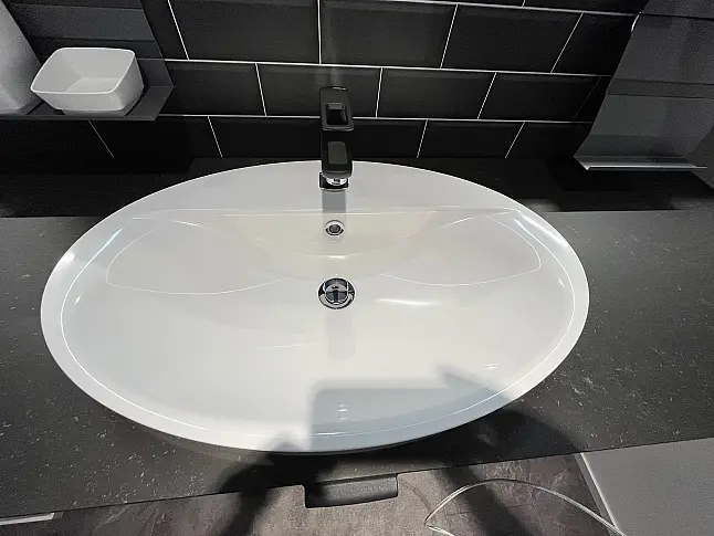 Exklusives Badezimmer  - Landhausstil - Fjordblau - LED-Beleuchtung