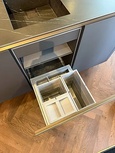 SieMatic Kücheninsel mit BORA Professional und Keramik-Arbeitsplatte