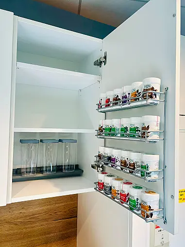 Hochwertige  Landhausküche in L-Form
