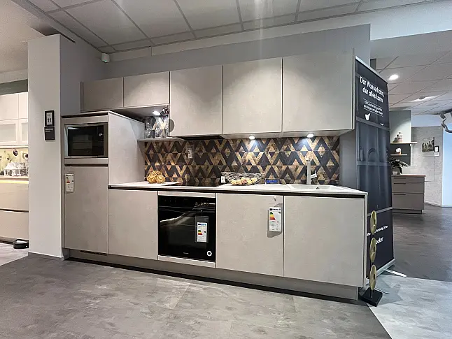 Küchenzeile inkl Rückwand und Zubehör