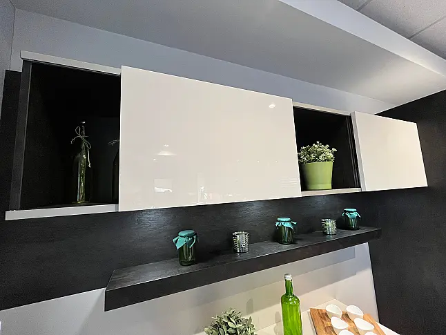 Moderne grifflose Küche mit UV Lack Hochglanz