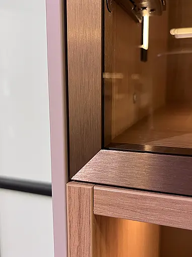 Elegante Küche in Sandgrau für ein modernes und stilvolles Zuhaus