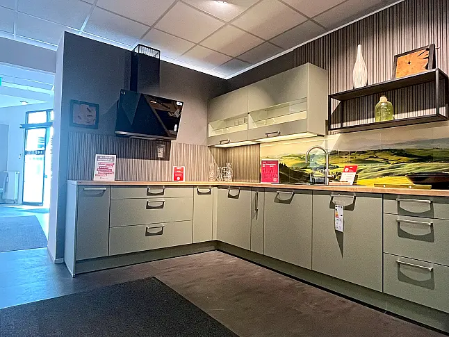 moderne L-Küche und separat stehenden Geräte Block Lack Olive Premium