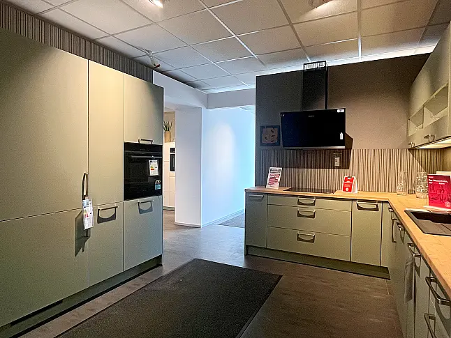 moderne L-Küche und separat stehenden Geräte Block Lack Olive Premium