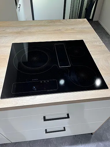 Exklusive Messeküche - Easytouch - Lacklaminat Weiß ultramatt