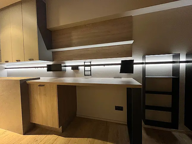 Exklusives Arbeitszimmer - Messestück - Tolle LED-Beleuchtung mit Fernbedienung