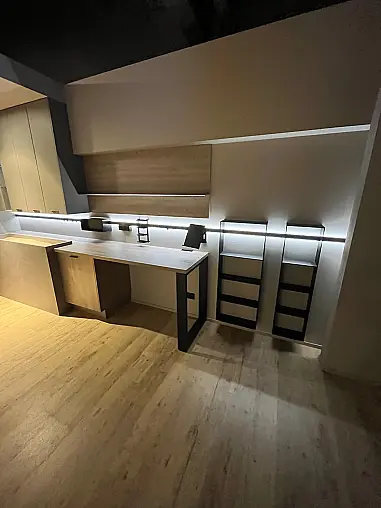 Exklusives Arbeitszimmer - Messestück - Tolle LED-Beleuchtung mit Fernbedienung