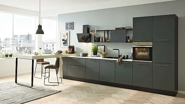 moderne Küche in Schwarzgrün und Marmoroptik