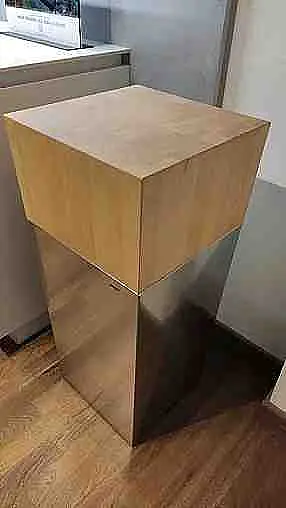 aus Weißbuche Stirnholz mit geschlossenem Edelstahl