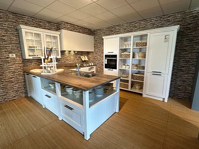 Hochwertige Landhausküche mit Miele Geräten