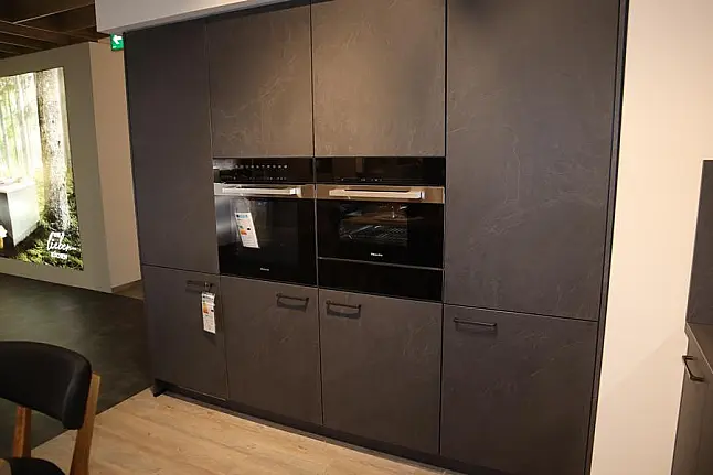 Küche inkl. Miele Geräte