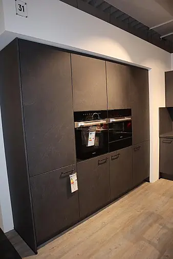 Küche inkl. Miele Geräte