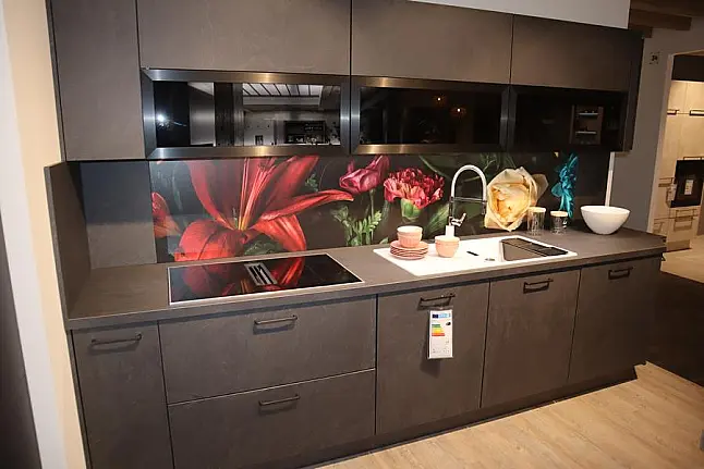 Küche inkl. Miele Geräte