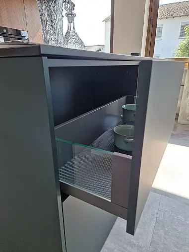 TALEA MIT SMARTGLAS UND RESOPAL