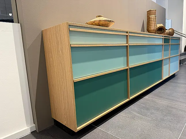 KYOTO Sideboard in den zeitlosen Le Corbusier Farben