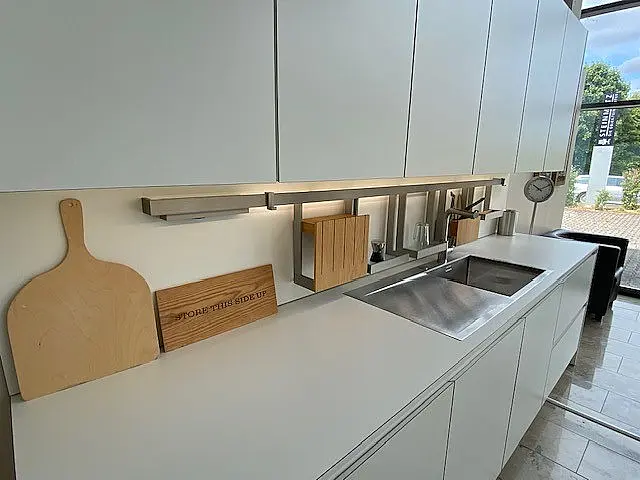 Modern Art Linea Smart Weiß