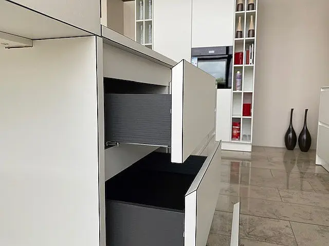 Modern Art Linea Smart Weiß