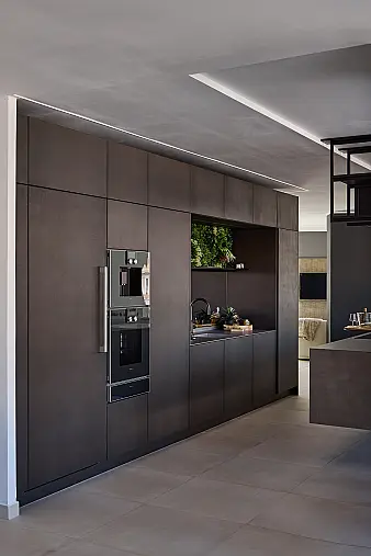 Designküche mit einzigartiger schwebenden Insel incl. massiver Edelstahl-Arbeitsplatte