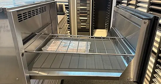 Gourmet-Wärmeschublade in graphitgrau Der ultimative Genuss durch Niedertemperaturgaren