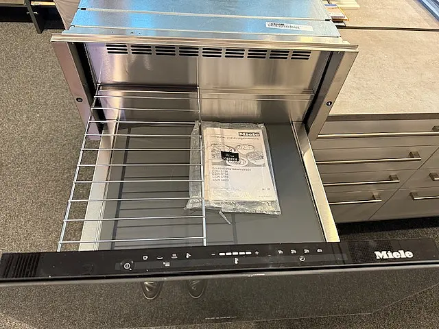 Gourmet-Wärmeschublade in graphitgrau Der ultimative Genuss durch Niedertemperaturgaren
