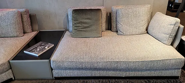Leipzig_  Sofa mit Liegeelement + Tisch mit Kernleder