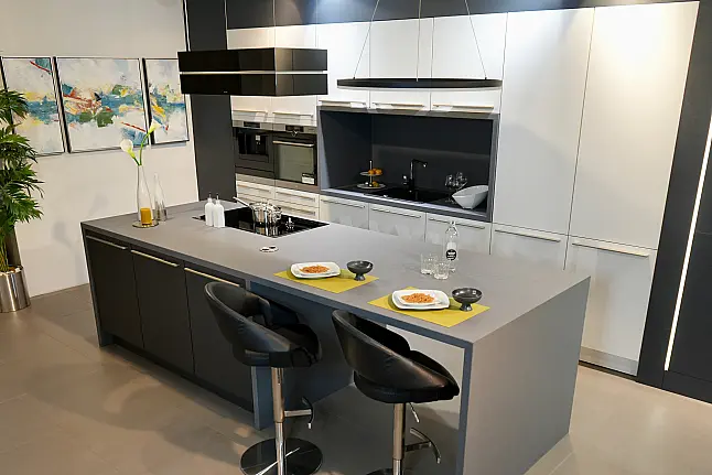 Luxus SieMatic SC45 Designküche mit Lapitec Keramik &amp; Premium-Geräten