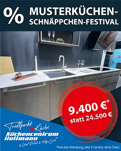 elegante Küche mit Keramik und Messing