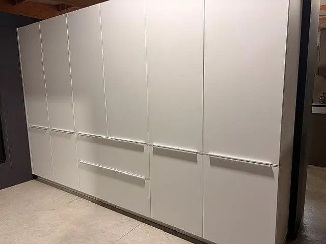 moderner Einbaukleiderschrank