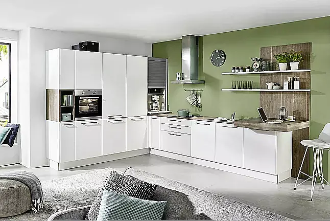 L-Küche in Weiß softmatt, mit einem modernen Look