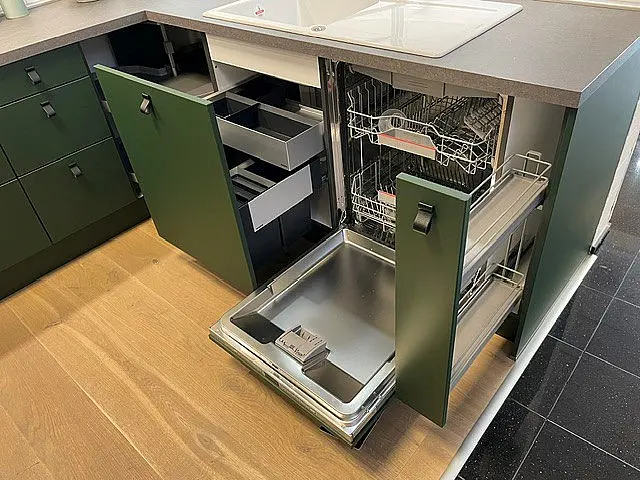 Musterküche Sienna ohne Geräte
