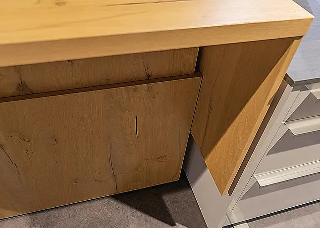 Hubtisch Wildeiche furniert