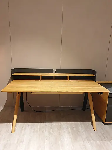 pisa Schreibtisch mit Container mit Großraumlade