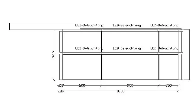 Elegante weiße Küche mit Keramik-Arbeitsplatte in Marmoroptik