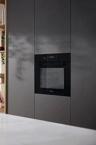 Miele Backofen Obsidianschwarz