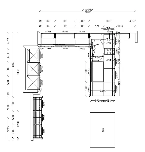 Zeile mit angesetzter Insel - Technikcenter und Sideboard