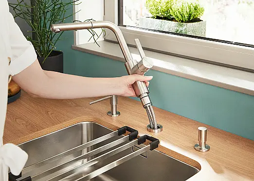 Blanco Lanora Küchenarmatur Vorfenstermontage, ausziehbar, schwenkbar edelstahl gebürstet