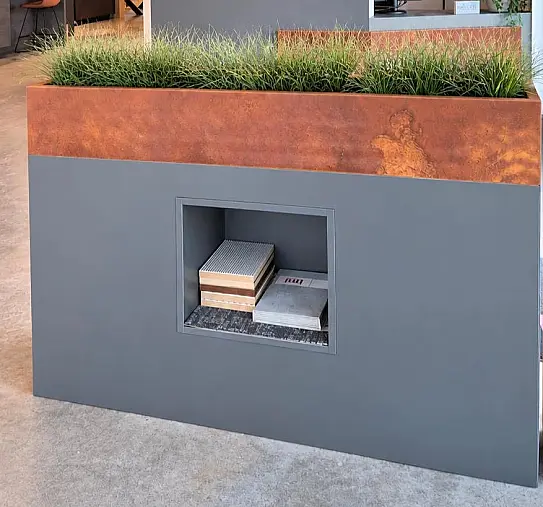 Empfangsbereich / Empfangsbereich / Arbeitsplatz mit Schreibtisch