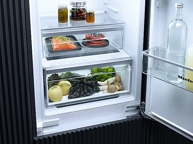 Einbau-Kühl-Gefrierkombination Miele Active KDN 7724 E Ausstellungsgerät