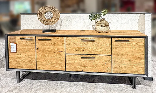 Sideboard aus der Serie "Hadios"