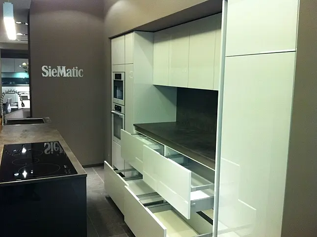 S 2