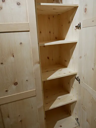 Schlafzimmer-Set Kleiderschrank, 2x Nachtkommde, Doppelbett, Kommode Ginevra